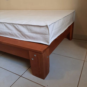 Cama Turca Solteiro Penafort Oriental Madeira Imbuia 200kg